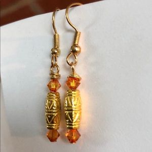 🥰Beautiful Swarovski Crystal & Golden Barrels